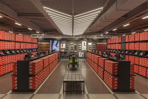 nike outlet roermond.